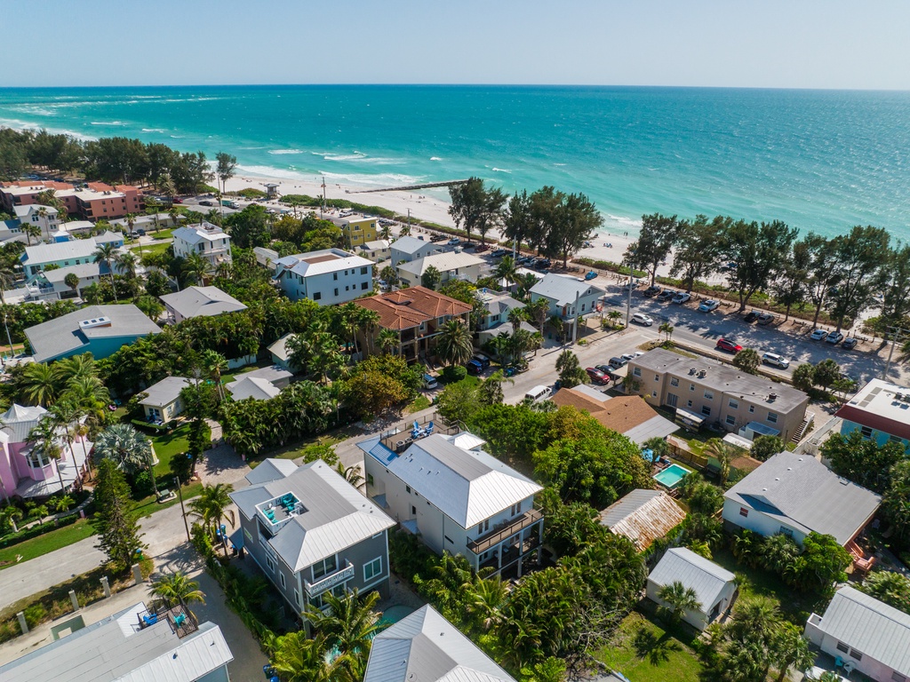 Close To The Gulf Beaches