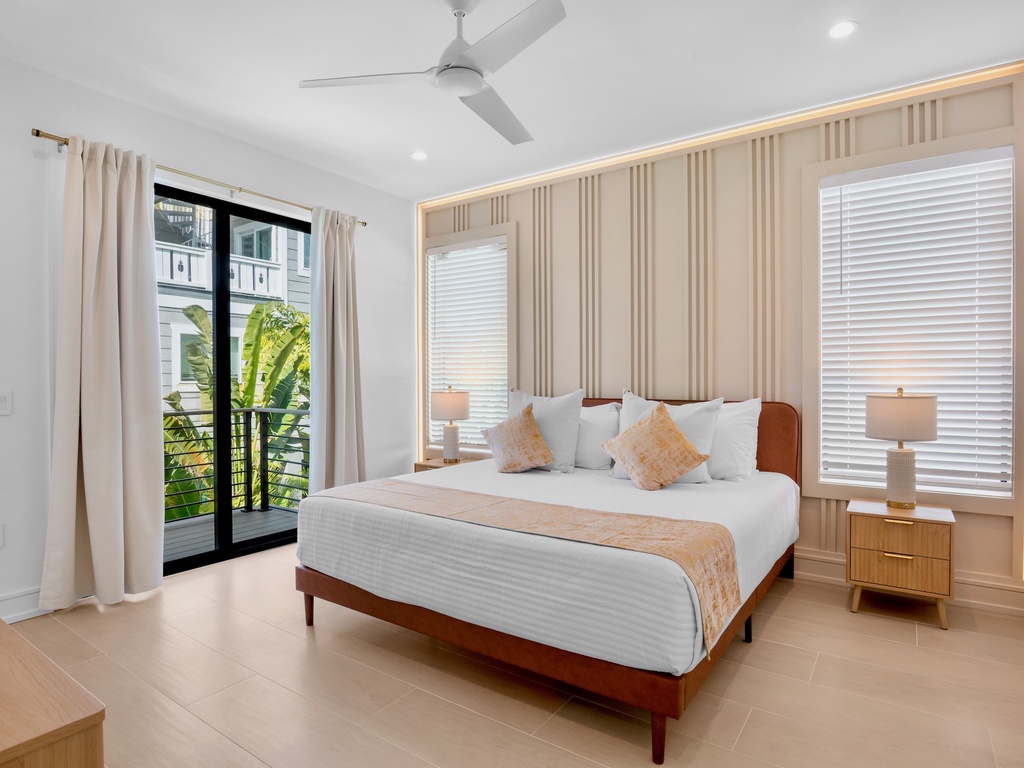 Primary Bedroom, King bed