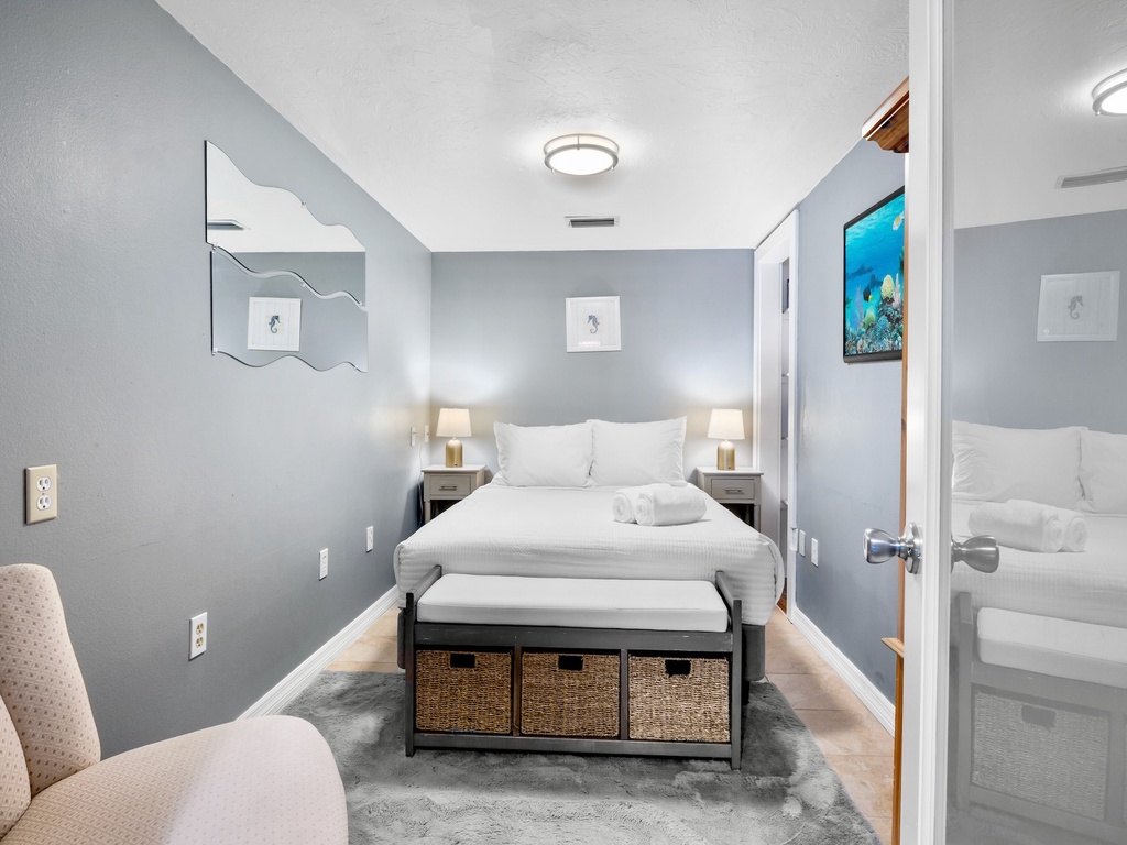 Second Bedroom, Full