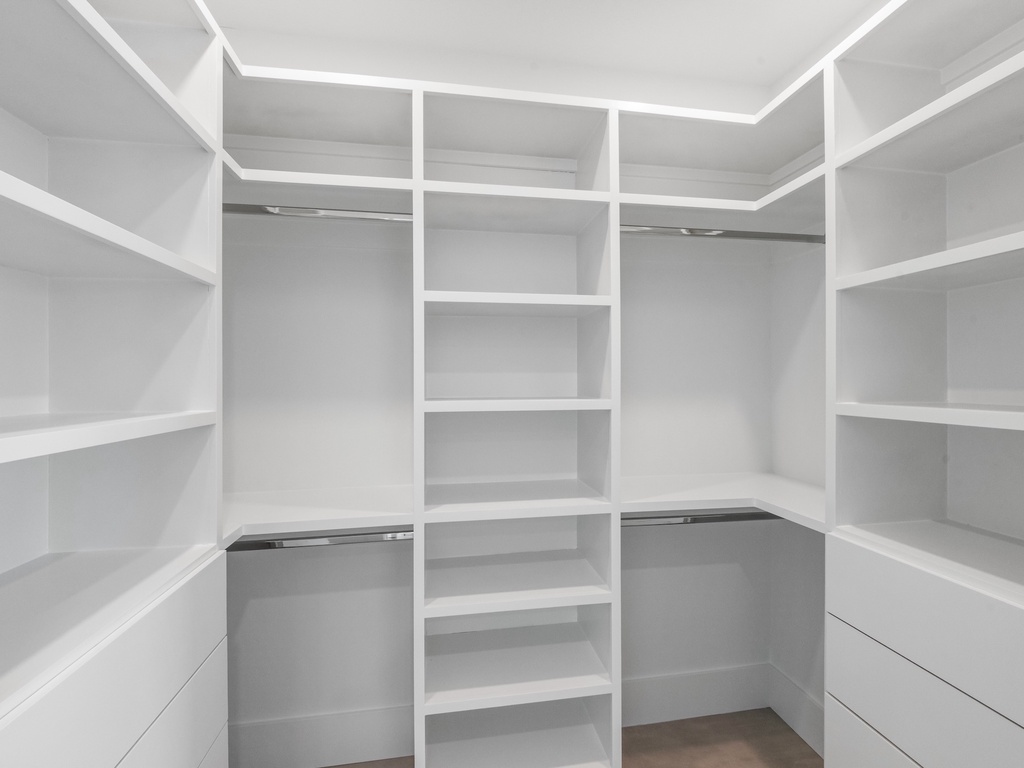 Primary Bedroom, Closet