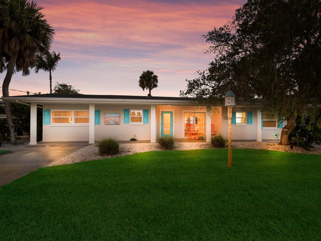 Sea Turtle - By Anna Maria Island Accommodations