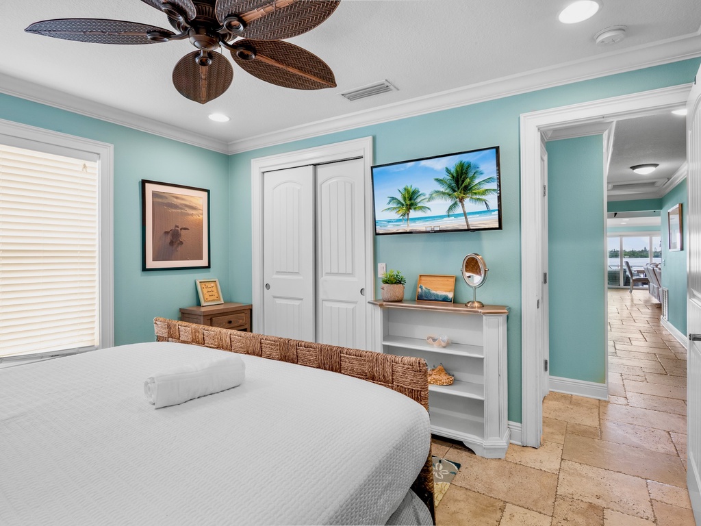 Sixth Bedroom - King