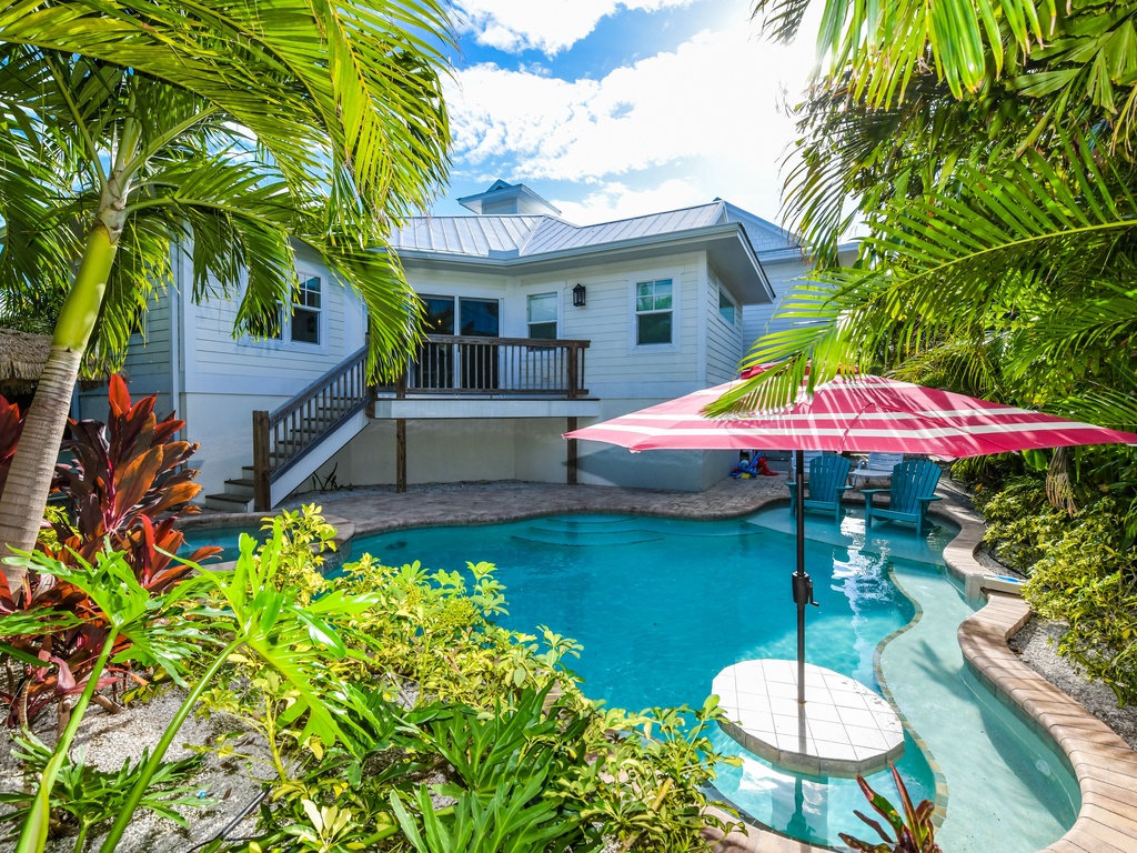 Refreshing Poolside Escape