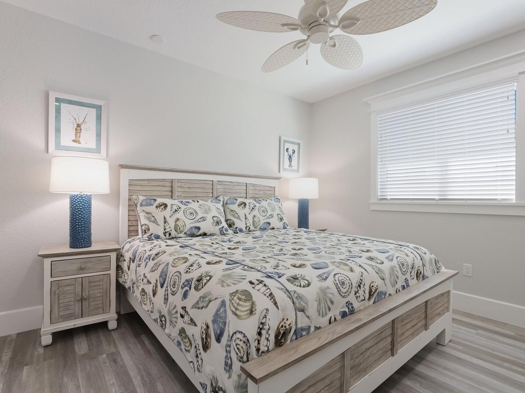 Fourth Bedroom, King bed