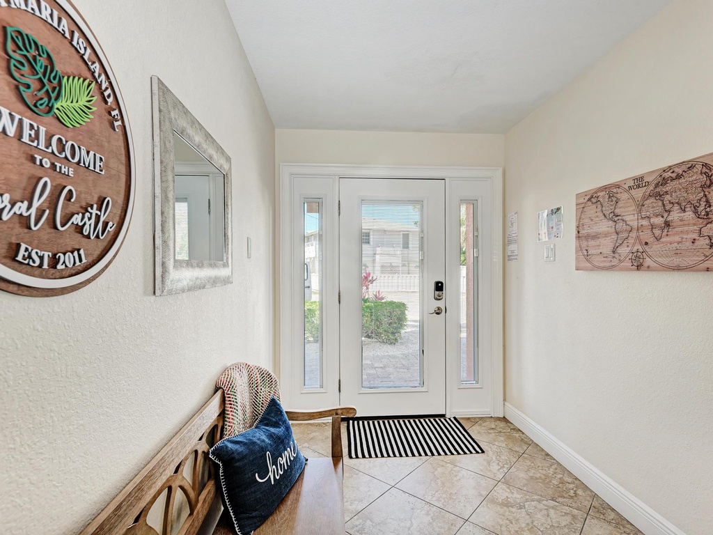 Interior Entryway - Anna Maria Island Locals
