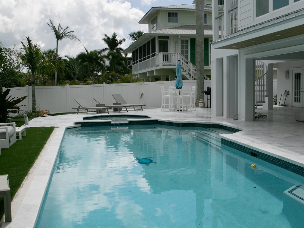 Private Pool and Spa