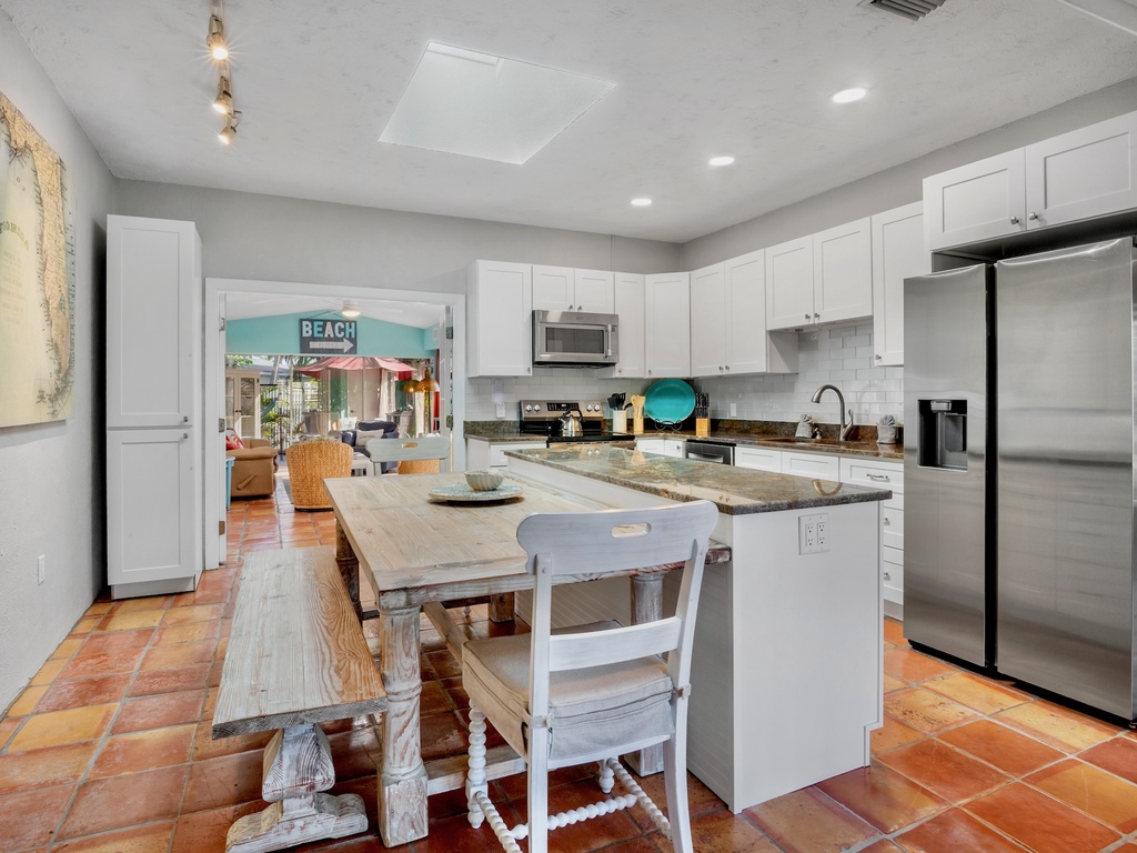 Fully-equipped kitchen