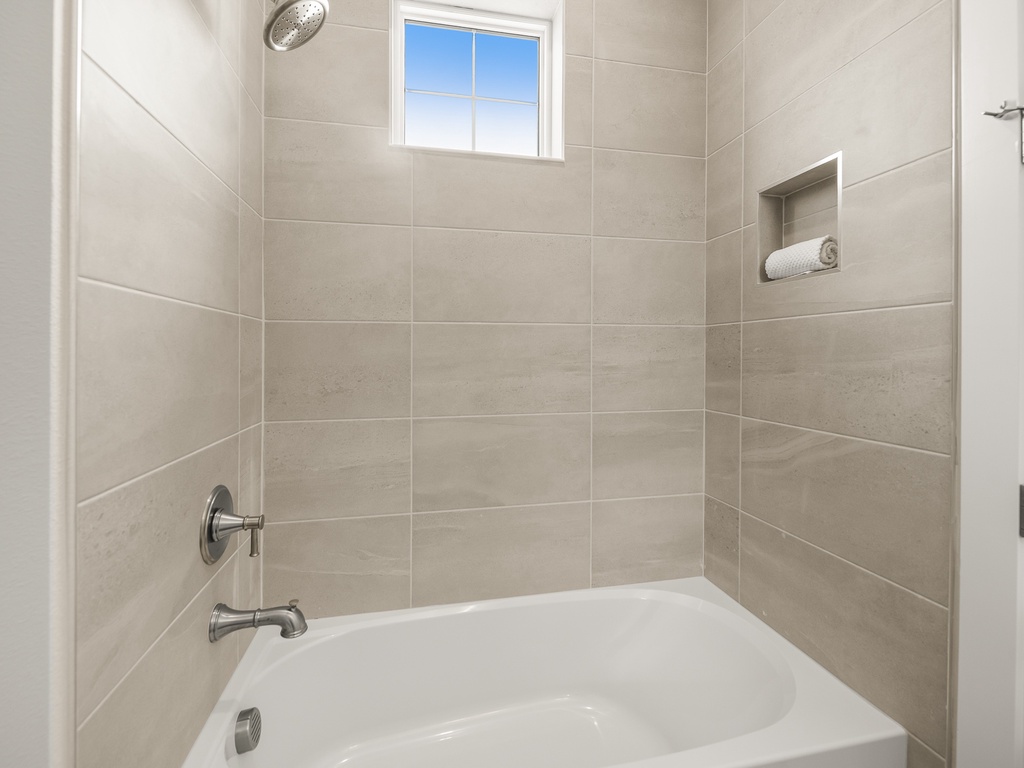 Second Bathroom, Jack and Jill