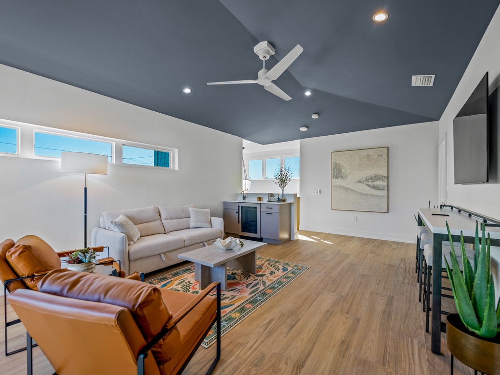 Third Floor Living Area