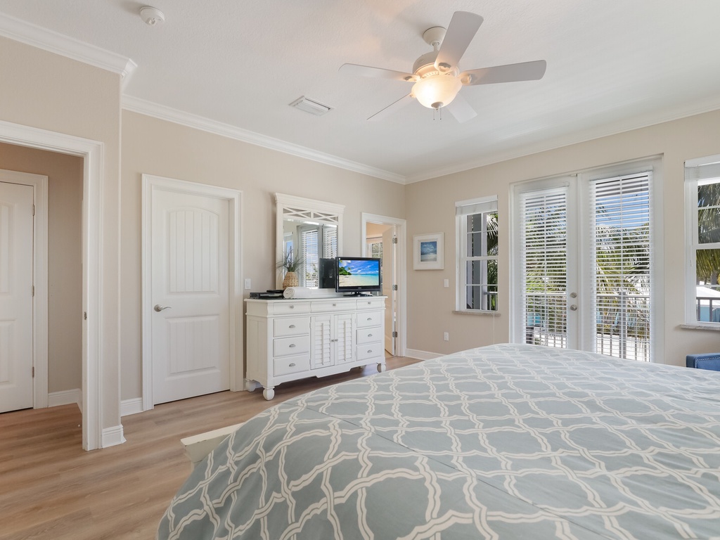 Primary Bedroom - King