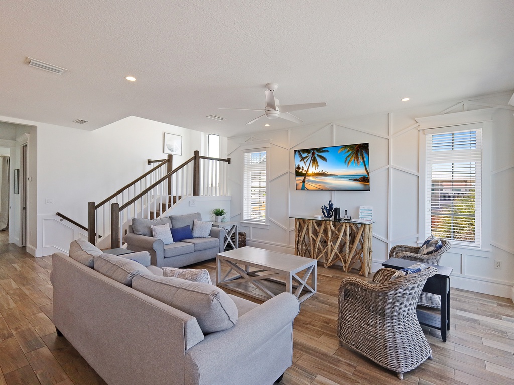 Interior Lounge Zone - AMI Locals (10)