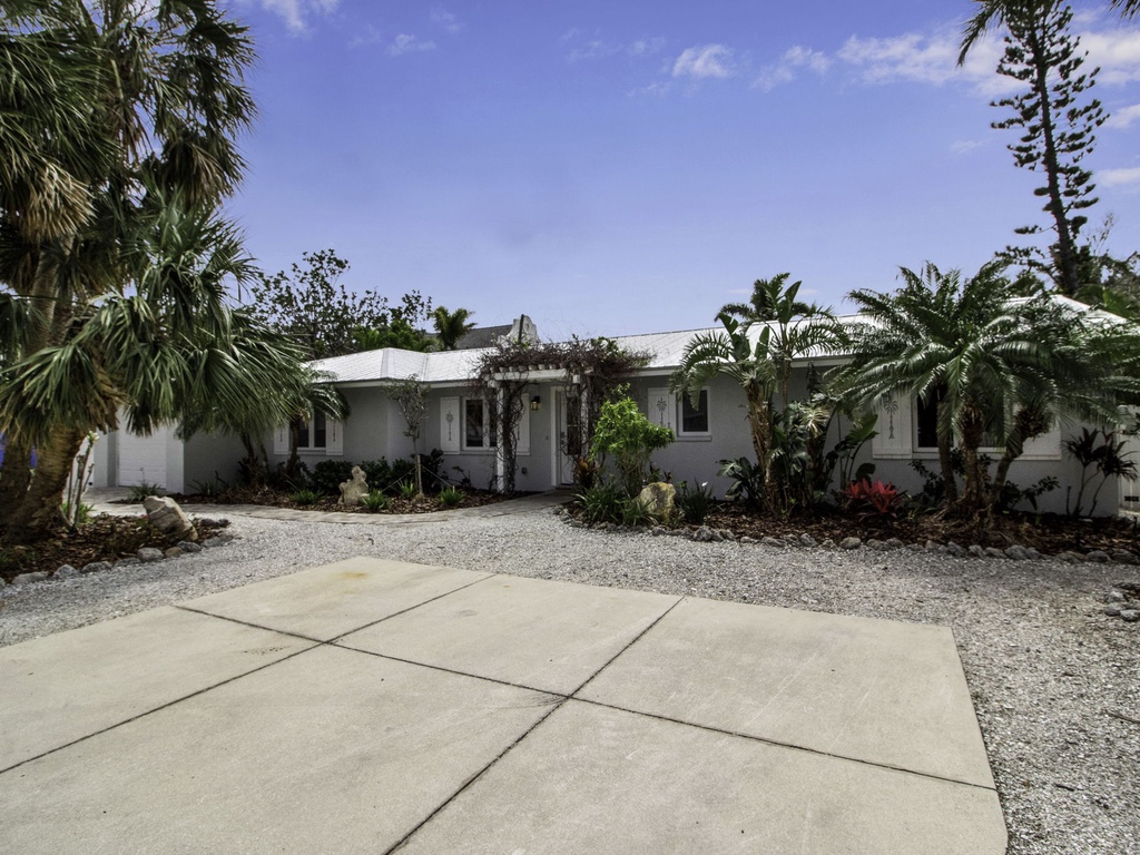 Blissful Bungalow by AMI Locals