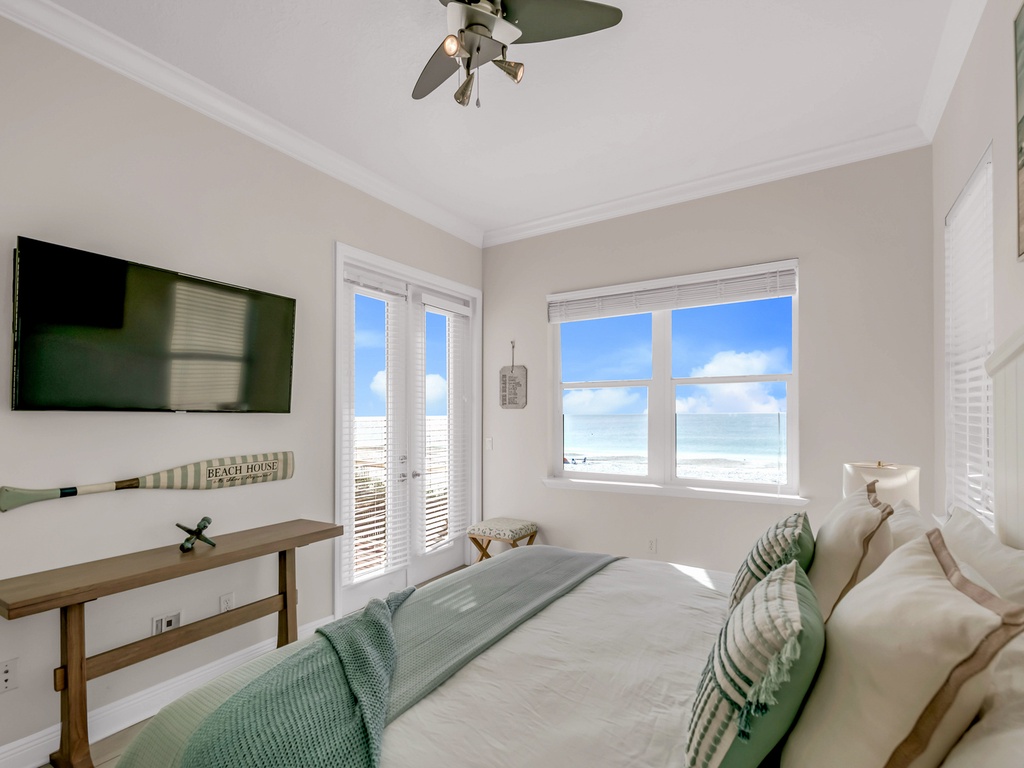 Primary Bedroom - King