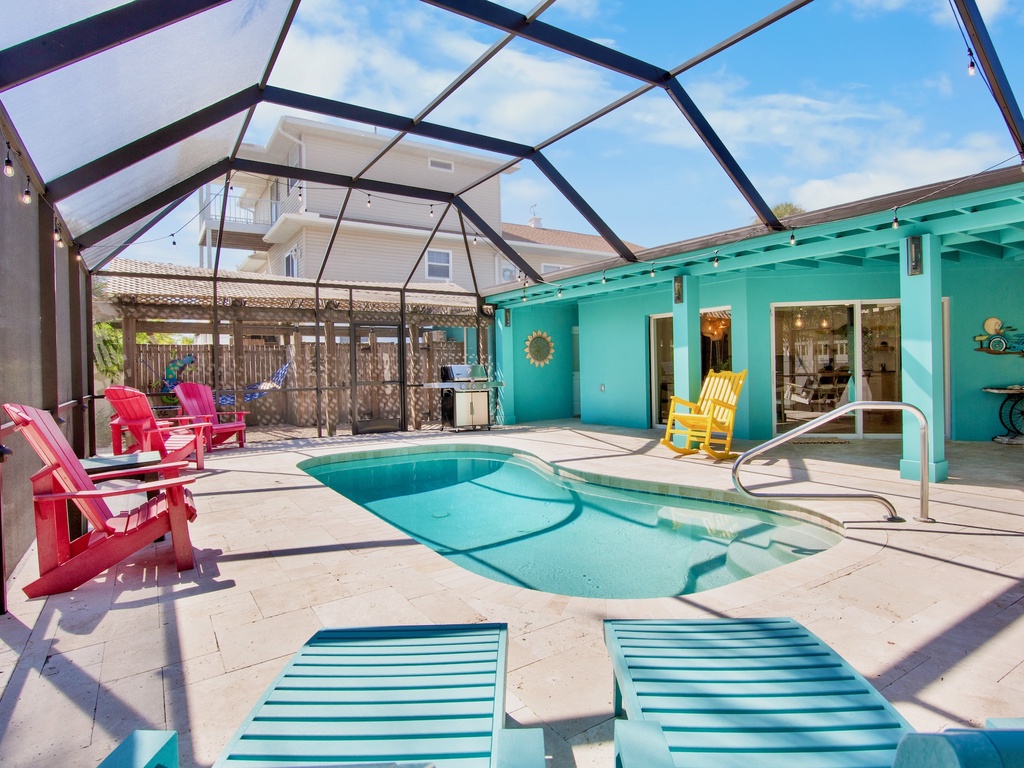 Outdoor Pool and Lounge