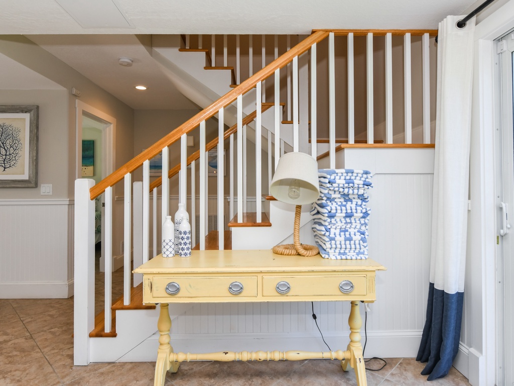 Sunrise Shore - AMI Locals