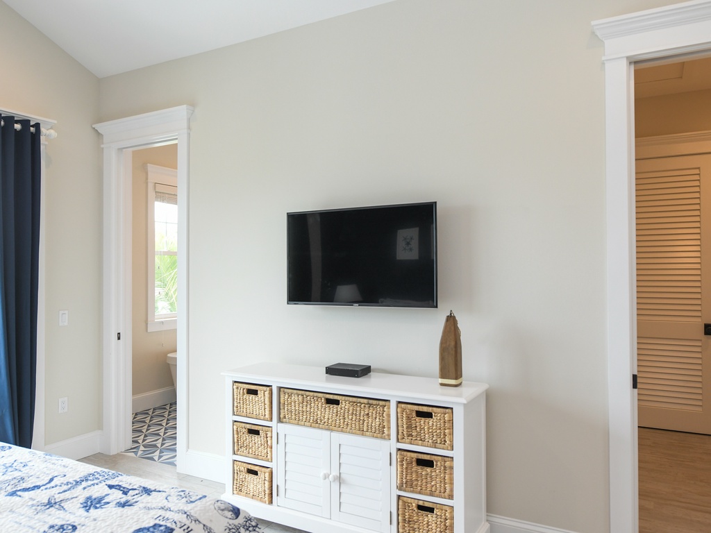 Primary Bedroom, King