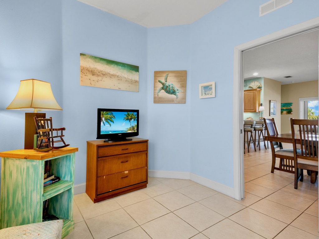 Den, Twin-over-full bunk bed