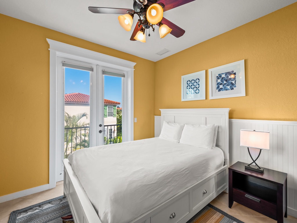 Third Bedroom - Queen Bed