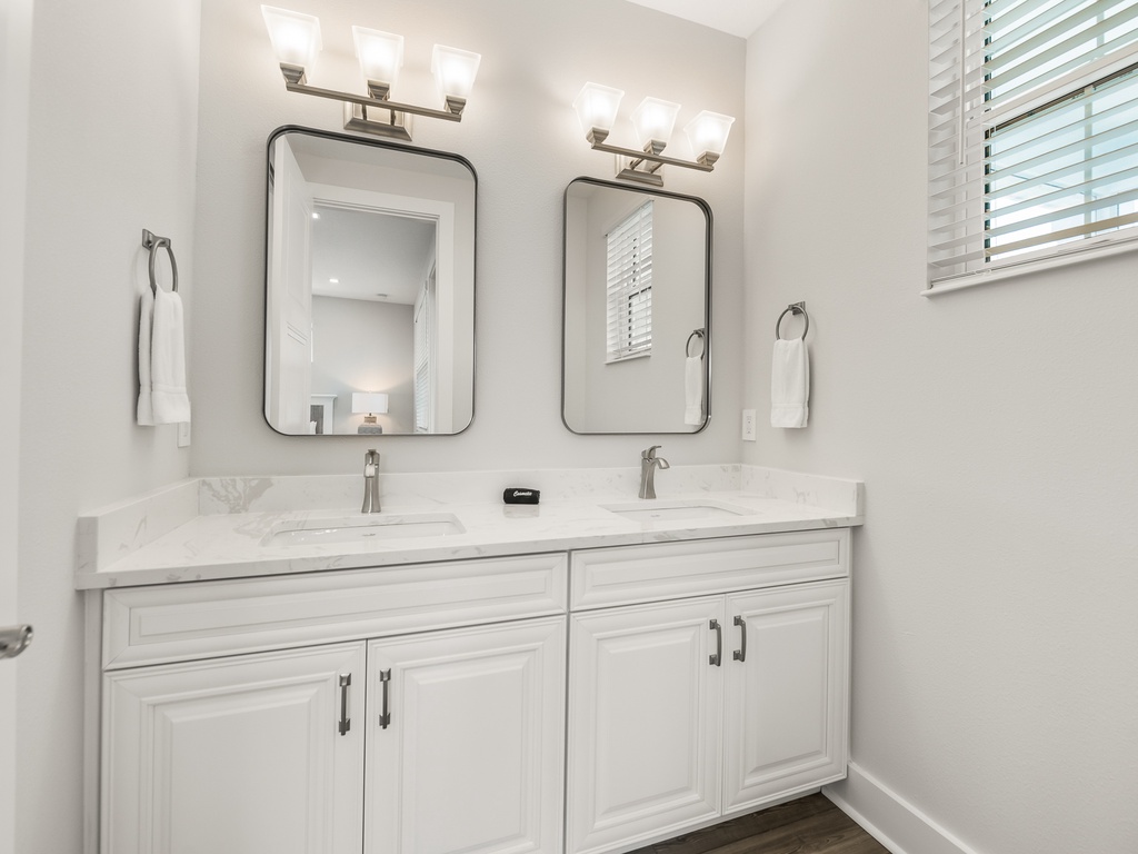 Primary Bathroom, Ensuite