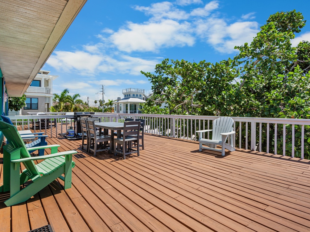 Deck with cozy seating area