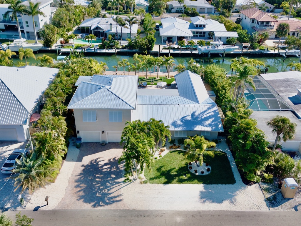 Dolphin Daze by Anna Maria Island Accommodations