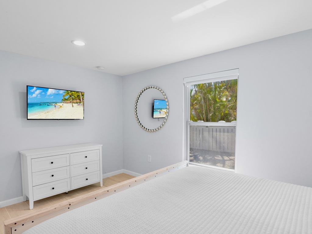 Second Bedroom - King