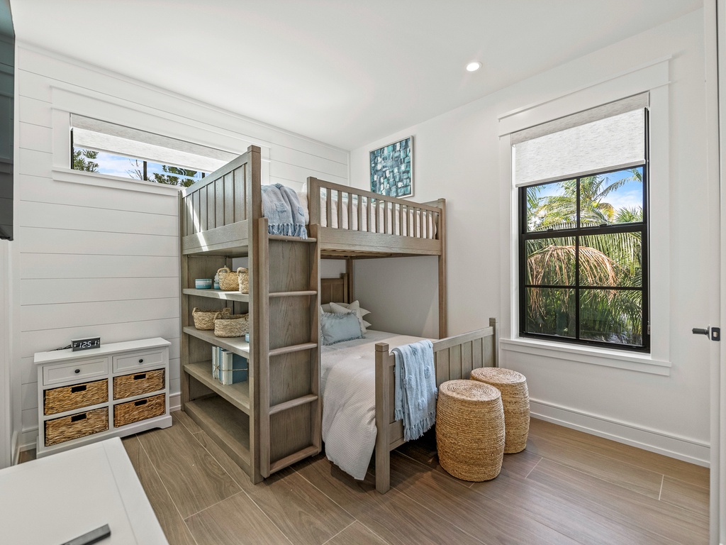 Seventh Bedroom - Full/Full Bunk