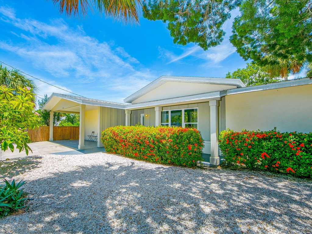 North End Zen by Anna Maria Island Accommodations