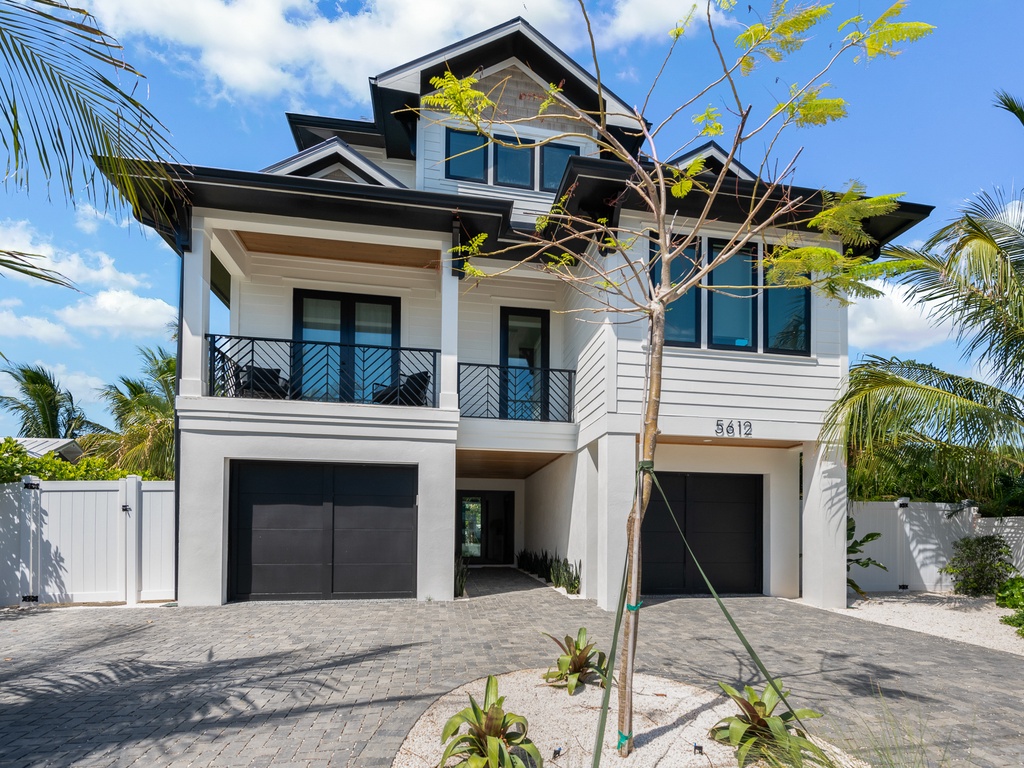 The Black Pearl by AMI Locals