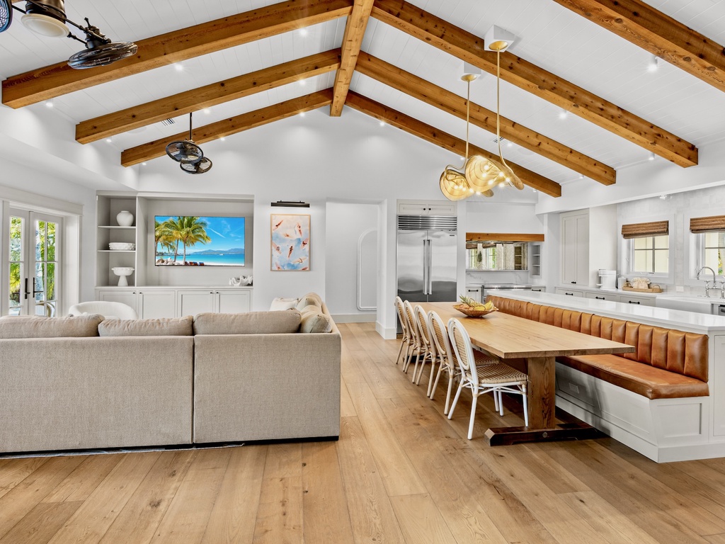 Open living area, with breakfast nook and space to unwind