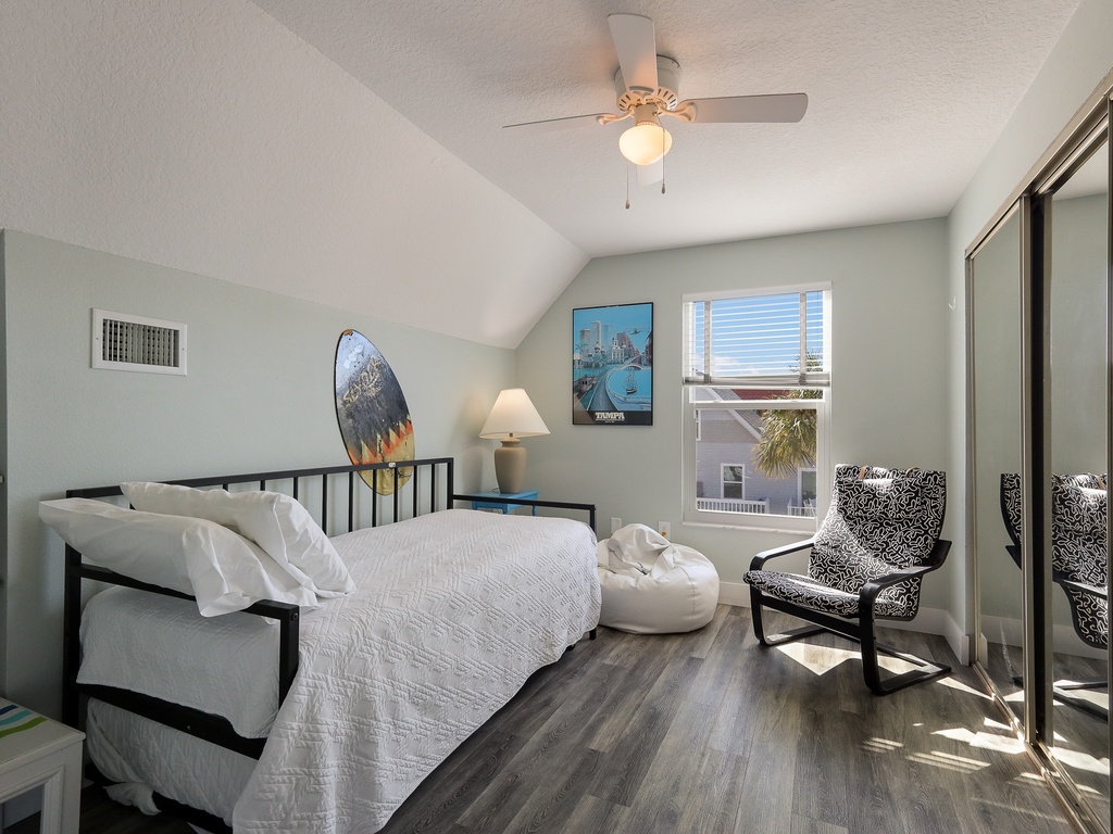 Third Bedroom - Twin Bed with Trundle