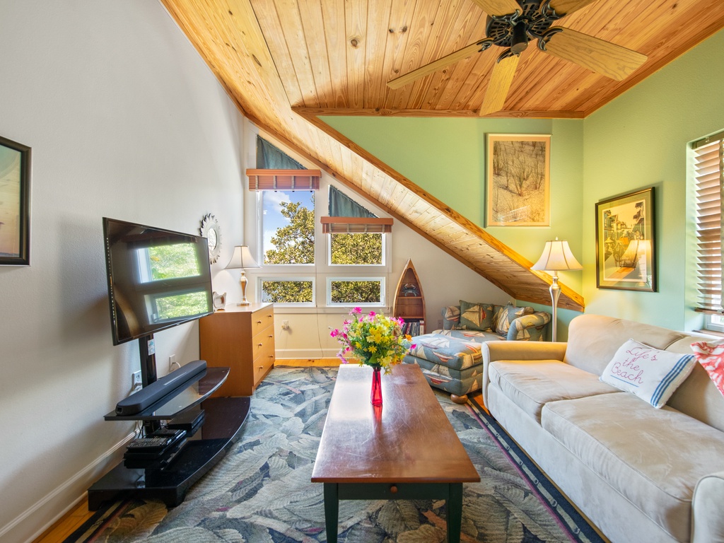 Third Bed - Queen Sleeper Sofa - Second Floor