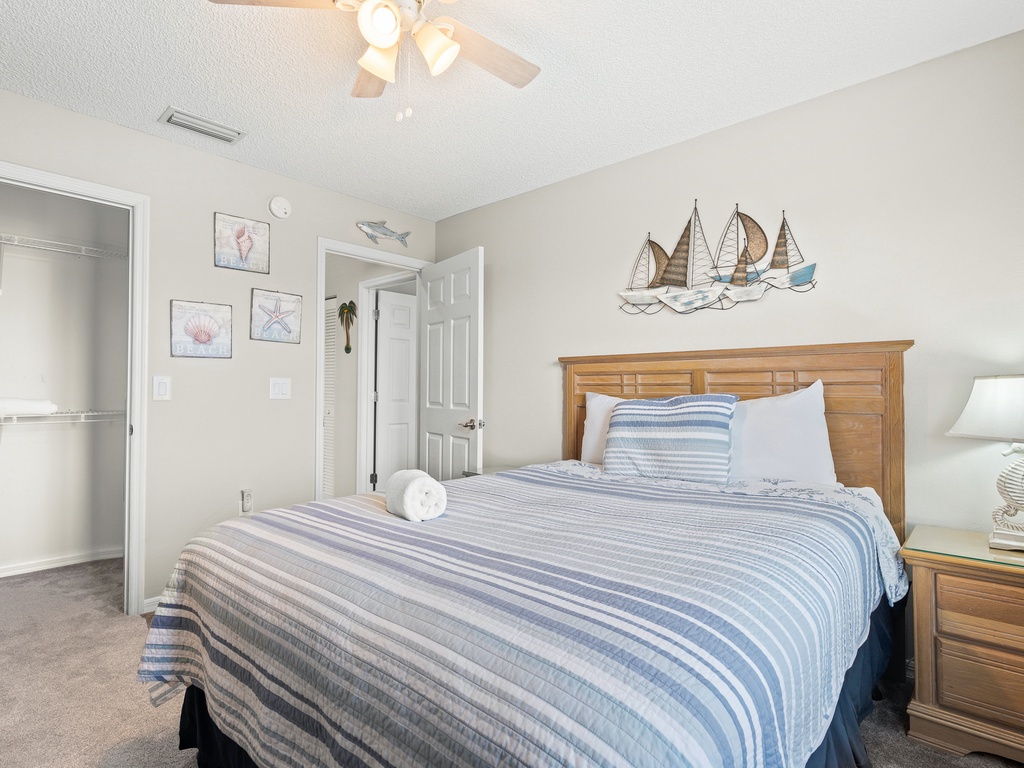 Second Bedroom - Queen Bed