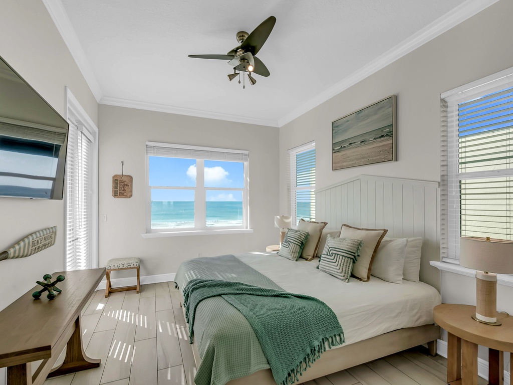 Primary Bedroom - King