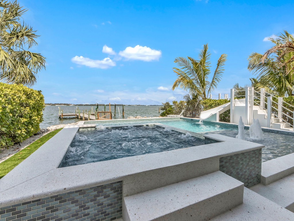 Private Pool and Spa