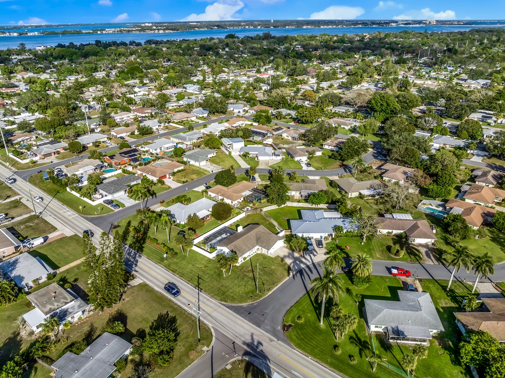 A Costal Paradise by AMI Locals