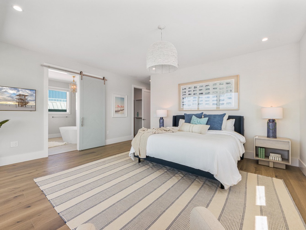 Primary Bedroom - King