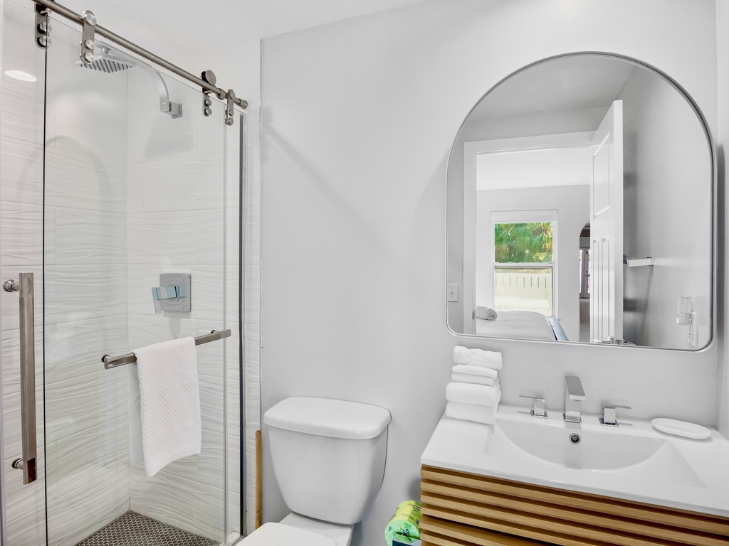 Primary Bedroom B, Ensuite bathroom
