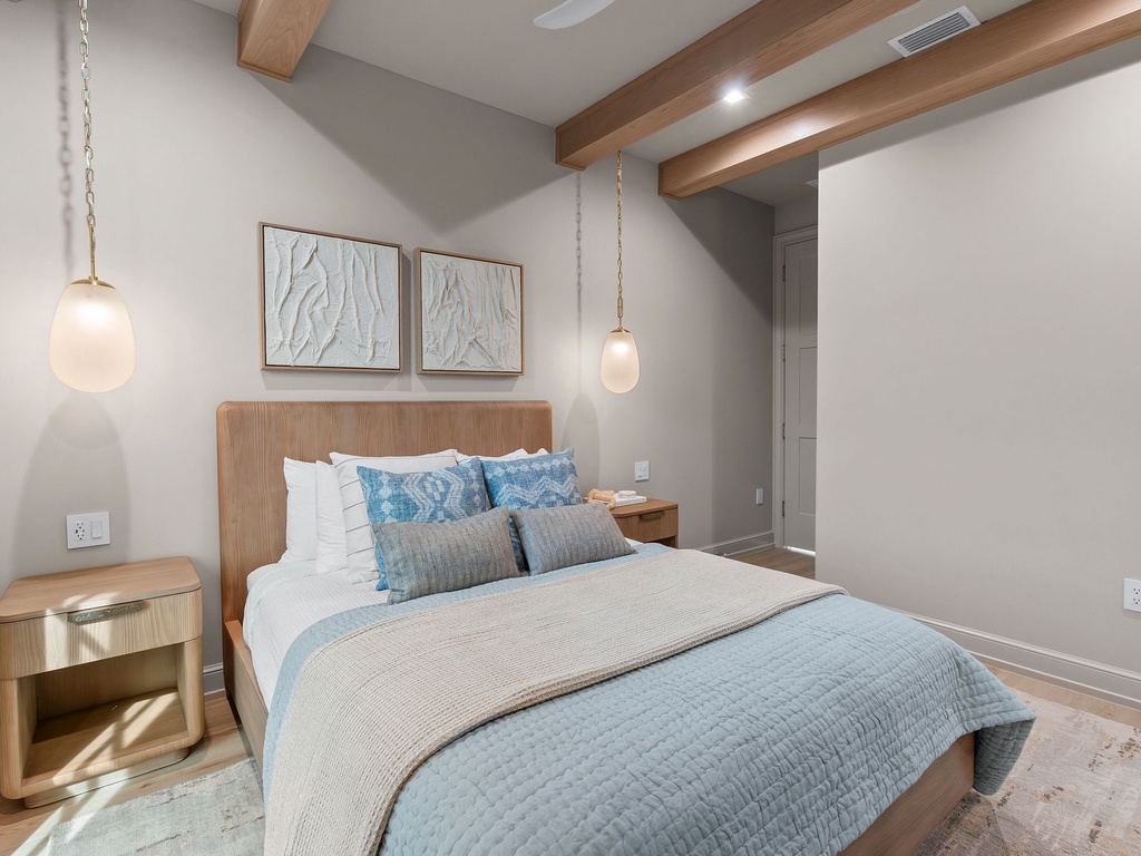 Fourth Bedroom, Queen Bed, Ensuite Bathroom