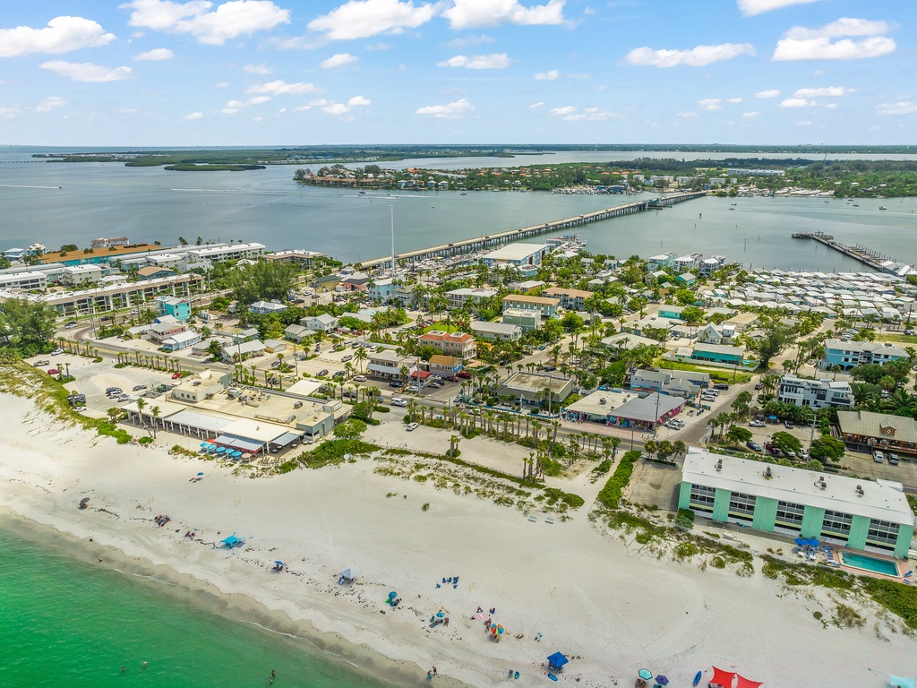 Coastal Hideaway by AMI Locals