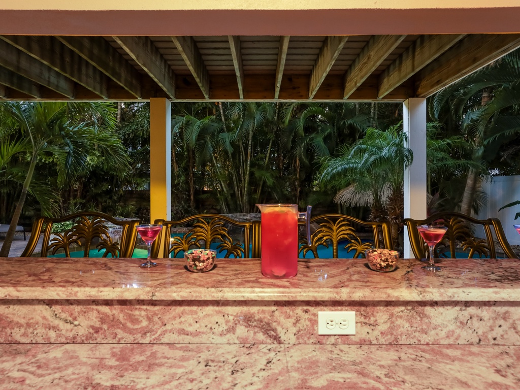 Alfresco Drinks and Gatherings