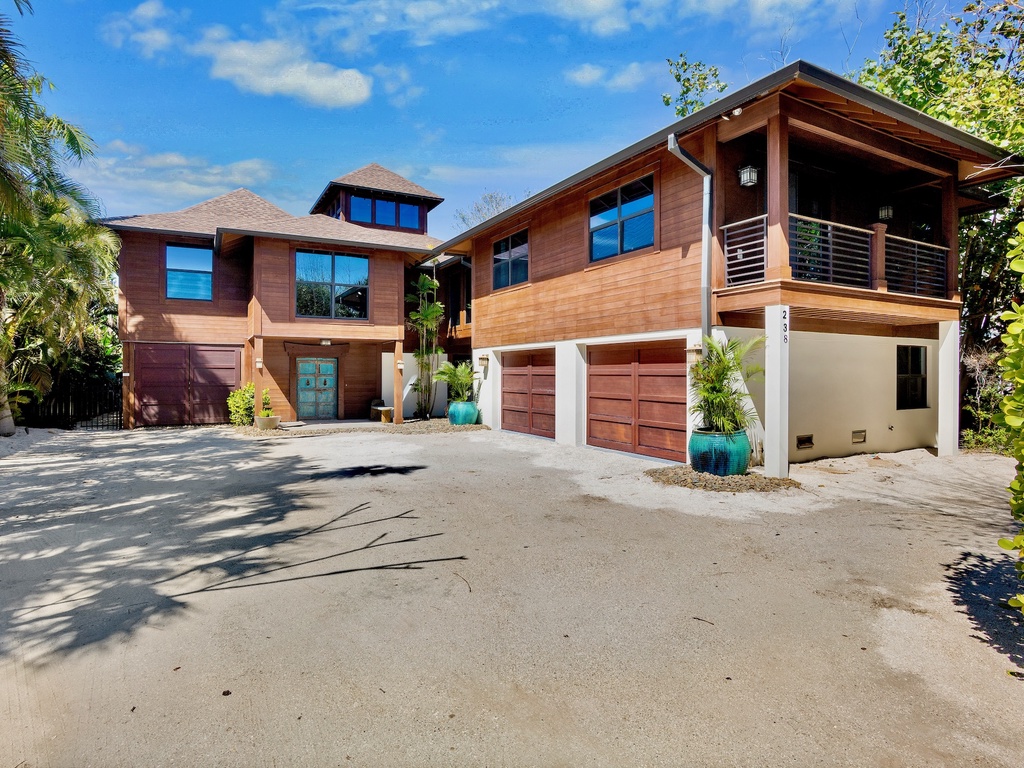 Tamatoa by AMI Locals