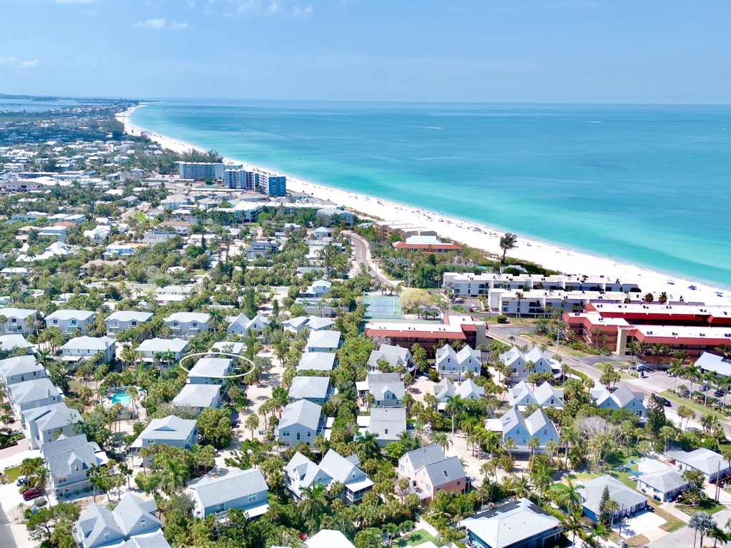 Sunshine Daydream by Anna Maria Island Accommodations