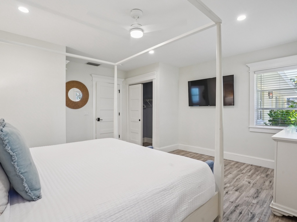 Primary Bedroom and Closet - King