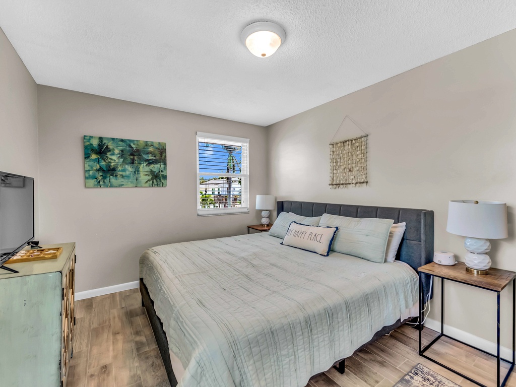 Second Bedroom - King