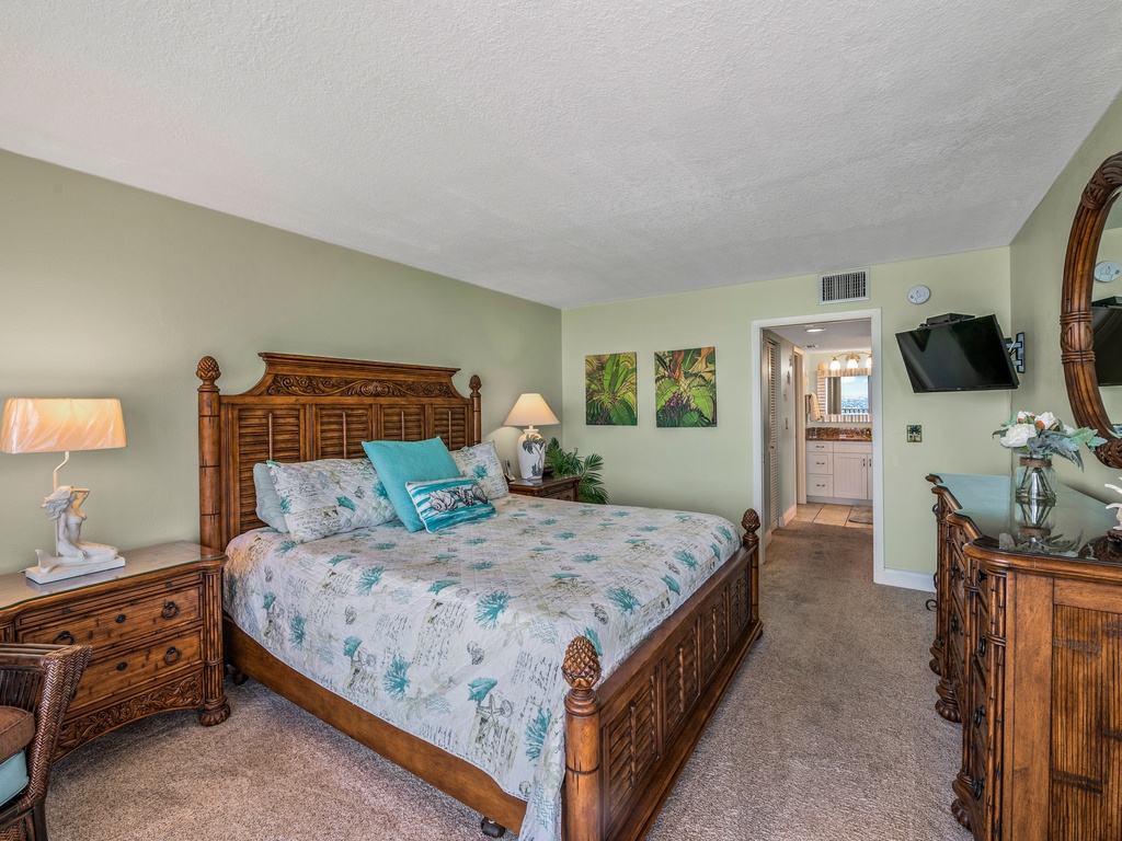 Primary Bedroom - King