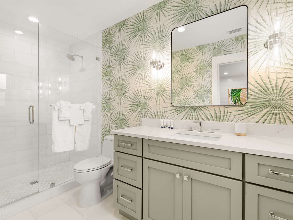 Second Bathroom, Ensuite