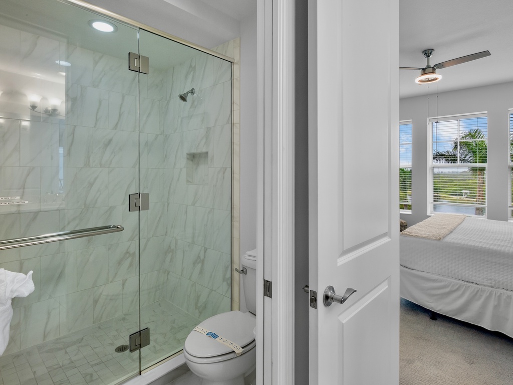 Primary Bathroom, Ensuite