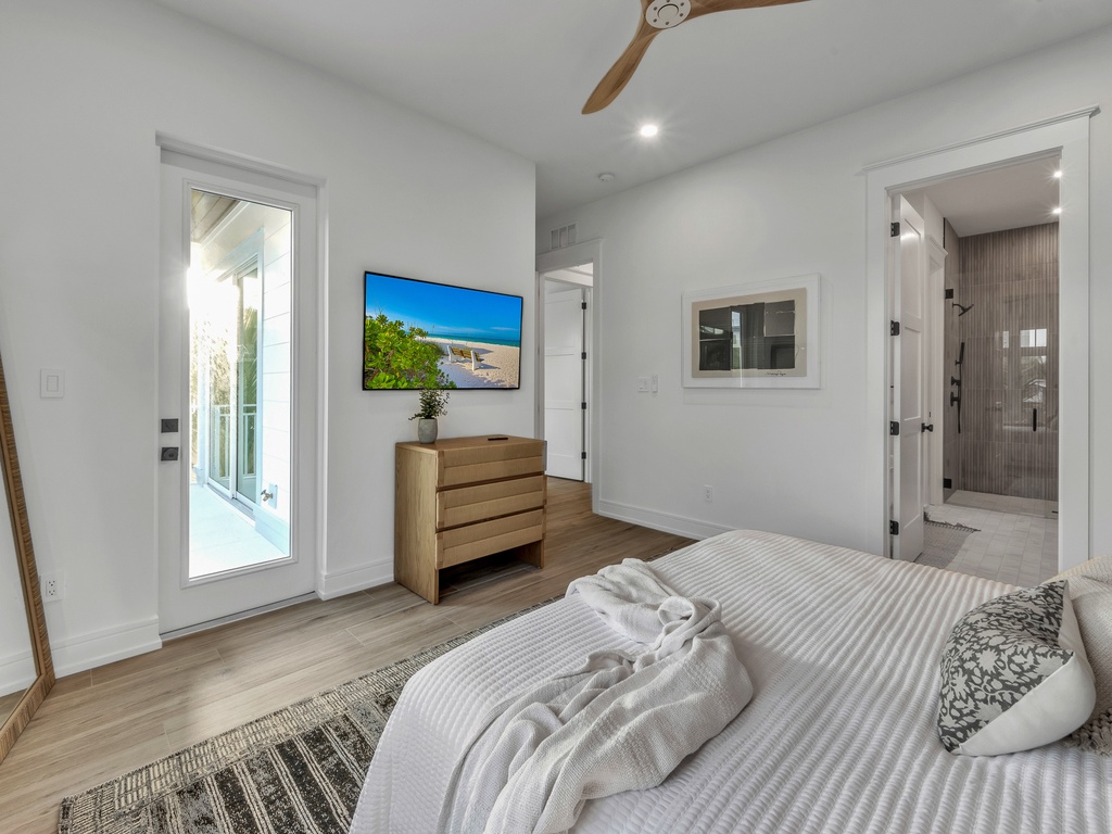 Primary Bedroom - King