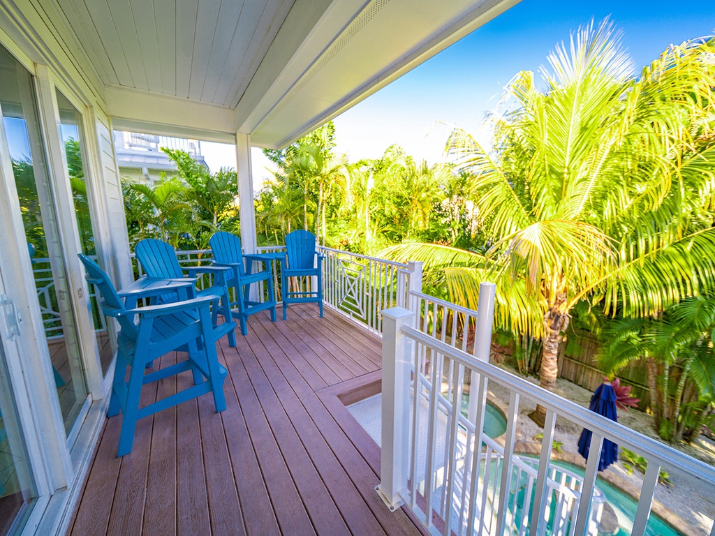 Upper Level Deck